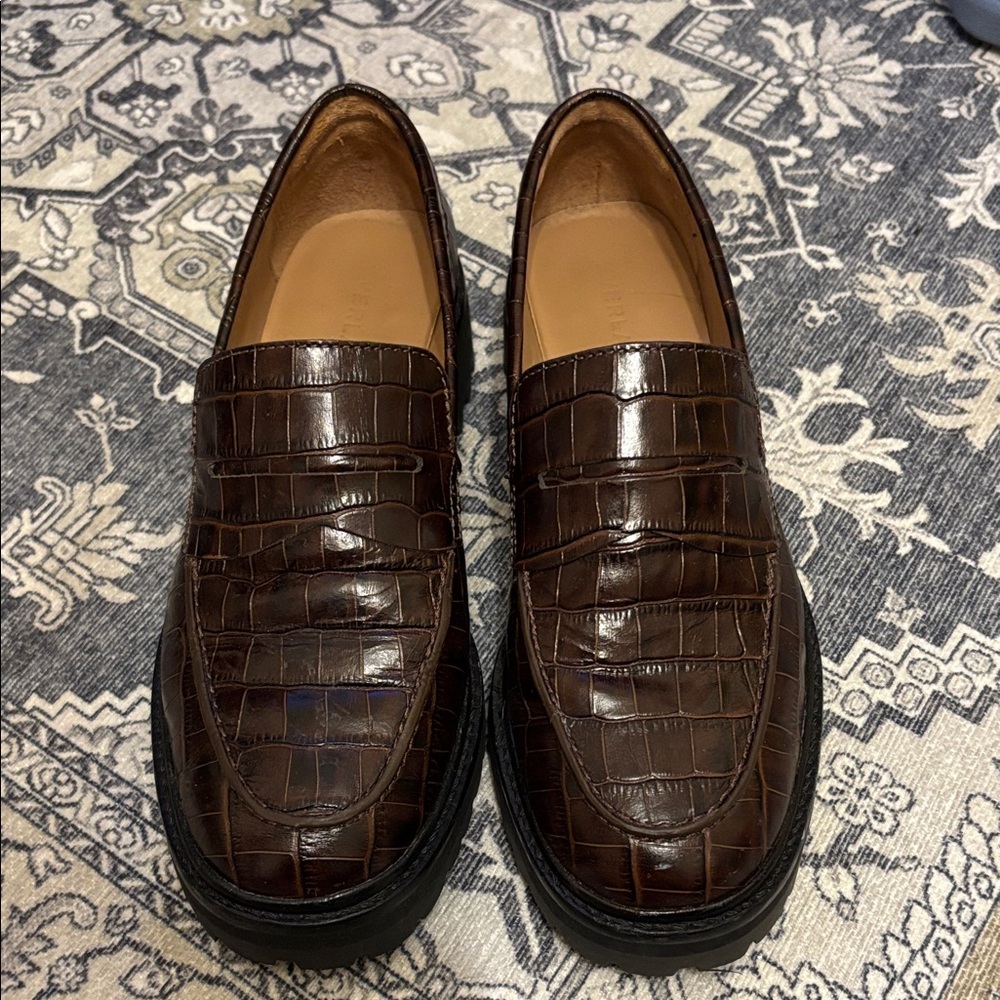 Everlane Dark Brown Textured Loafers- crocodile print